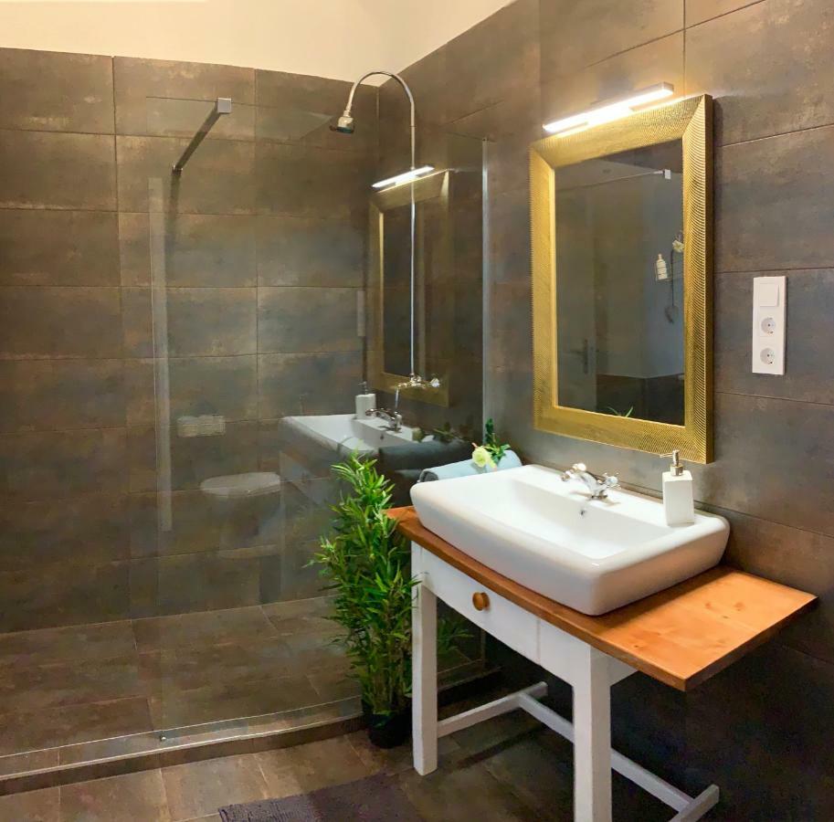 הוילה אגר Frank Apartman Deluxe מראה חיצוני תמונה